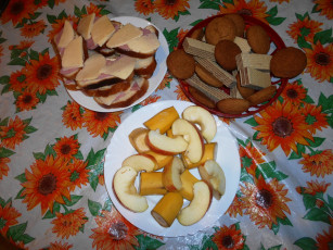 Картинка еда бутерброды +гамбургеры +канапе колбаса хлеб сыр вафли печенье яблоки бананы