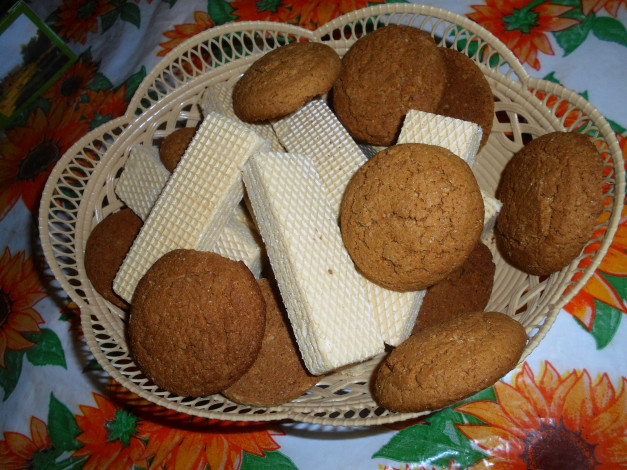 Обои картинки фото еда, пирожные,  кексы,  печенье, вафли, печенье