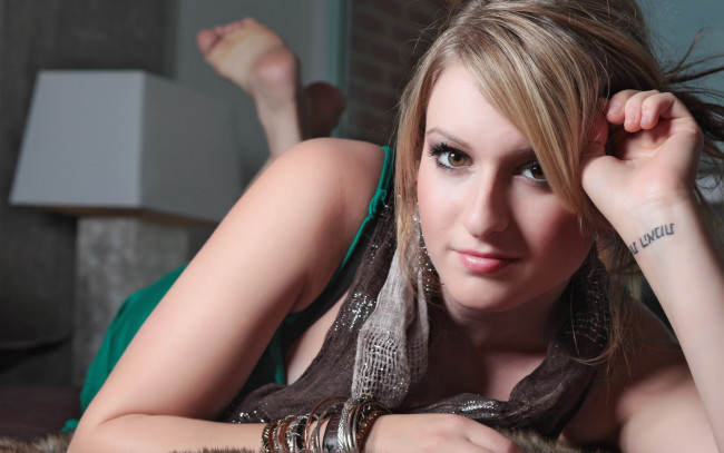 Обои картинки фото chelsea-lena, музыка, chelsea lena, женщина