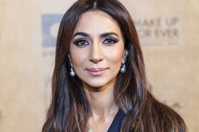 Обои картинки фото зара, музыка, портрет, причёска, лицо, поза, макияж, взгляд, брюнетка, красотка, девушка, певица