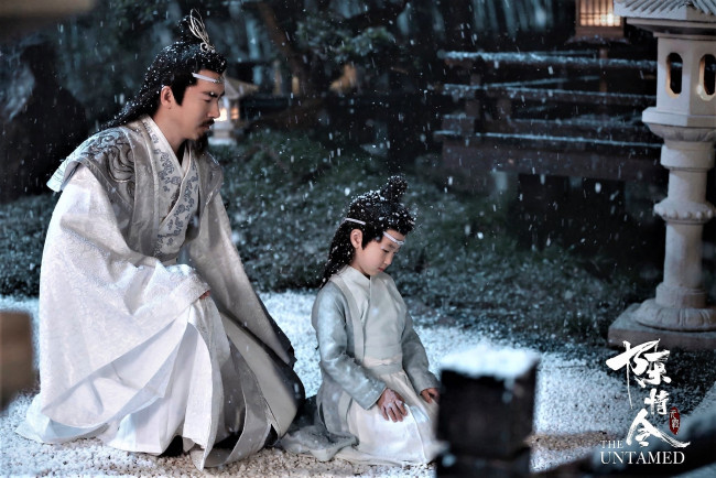 Обои картинки фото кино фильмы, the untamed, лань, ванцзи, цижень, снег, ребенок