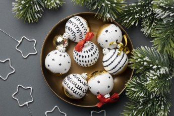 Картинка праздничные шары ветки шарики бант