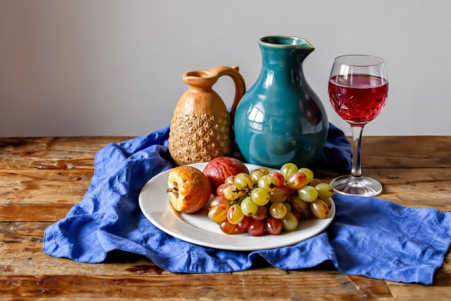 Обои картинки фото разное, компьютерный дизайн, стол, ткань, кувшины, бокал, тарелки, фрукты