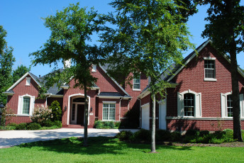 Картинка города улицы площади набережные парк дом