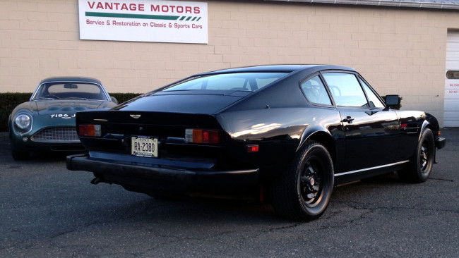 Обои картинки фото aston, martin, автомобили, v8