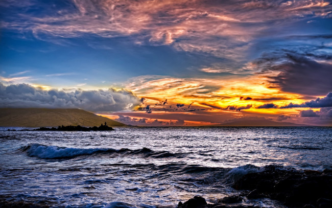 Обои картинки фото природа, моря, океаны, тучи, океан, сумрак, камни, волны