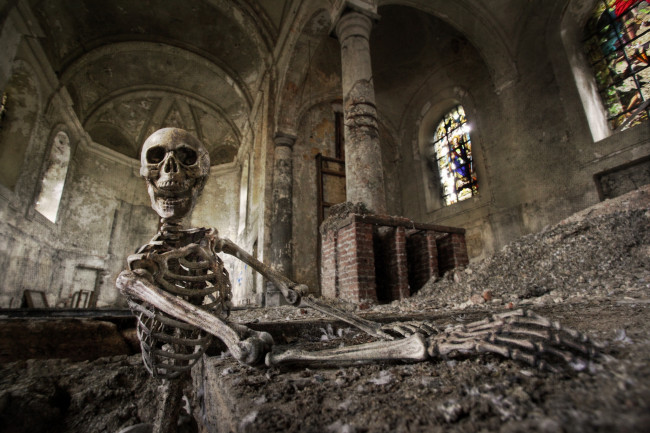Обои картинки фото разное, кости, рентген, церковь, скелет
