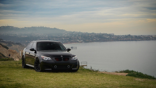 Обои картинки фото автомобили, bmw, седан, вид, спереди