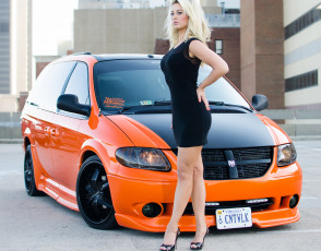 Картинка автомобили -авто+с+девушками dodge