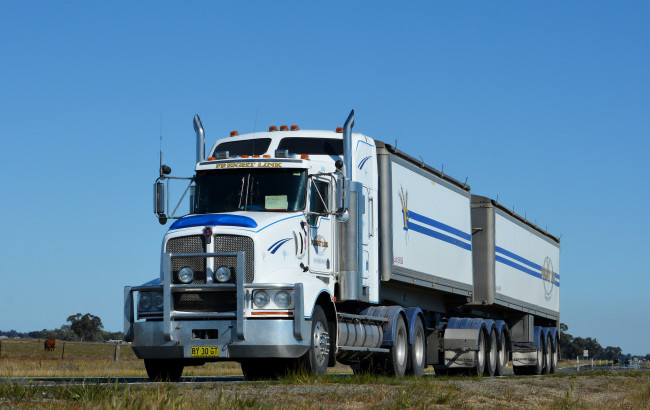 Обои картинки фото t608 kenworth, автомобили, kenworth, тягач, седельный, грузовик, тяжелый