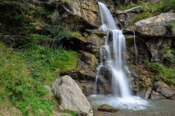 Картинка природа водопады лес река водопад