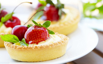 Картинка еда пирожные +кексы +печенье клубника мята