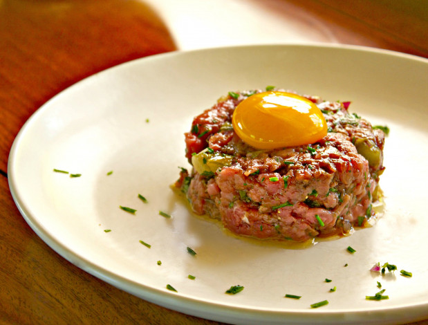 Обои картинки фото еда, салаты,  закуски, яйцо, тартар