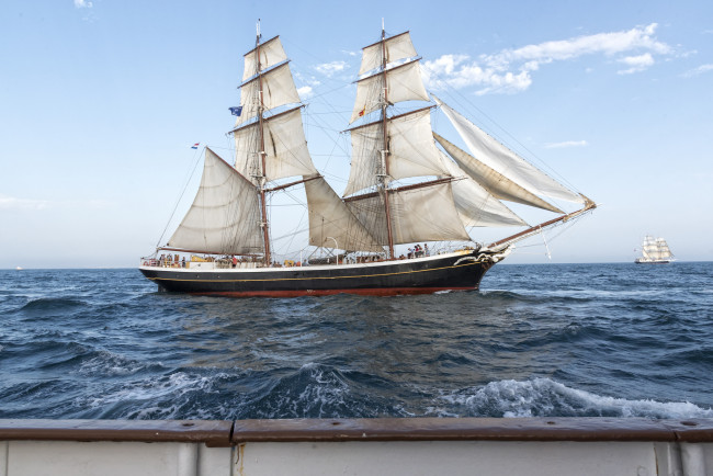 Обои картинки фото корабли, парусники, мачты, паруса