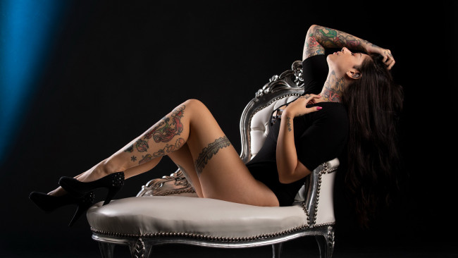 Обои картинки фото девушки, -unsort , брюнетки, темноволосые, тату, красивая, девушка