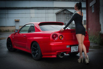 Картинка девушка+и+авто автомобили -авто+с+девушками девушка женщина брюнетка темноволосая сексуальная модель звезда позирует разная обувь верхняя стильная одежда нижнее эротическое бельё трусы лифчик колготки чулки аксессуары макияж и множество элементов на фотографии