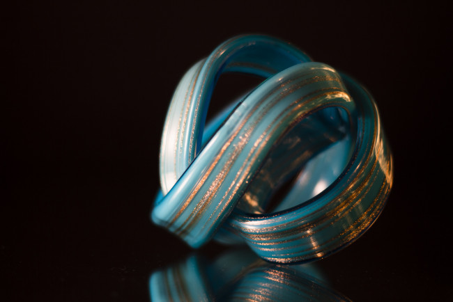 Обои картинки фото разное, игрушки, завиток