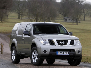 Картинка автомобили nissan datsun