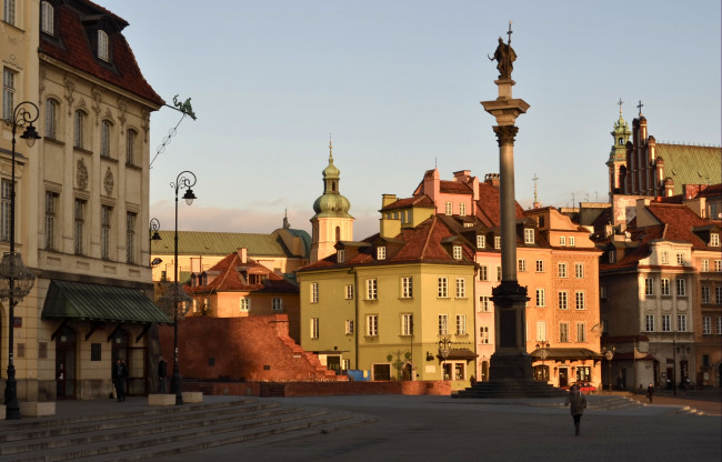 Обои картинки фото города, варшава, польша, дома, стела, фонарь, площадь