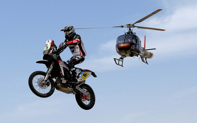 Обои картинки фото спорт, мотокросс, пустыня, песок, гонка