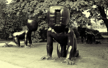 Картинка разное рельефы +статуи +музейные+экспонаты деревья