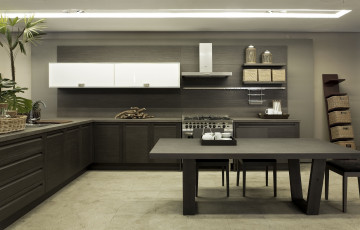 Картинка интерьер кухня стулья стол вытяжка плита шкафы