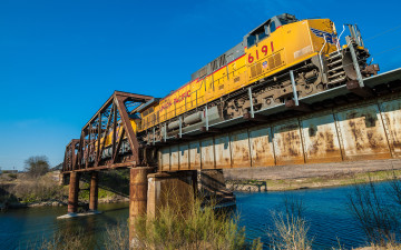 Картинка техника поезда рельсы локомотив состав