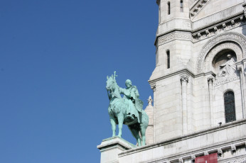 Картинка города -+католические+соборы +костелы +аббатства костел франция фрагмент