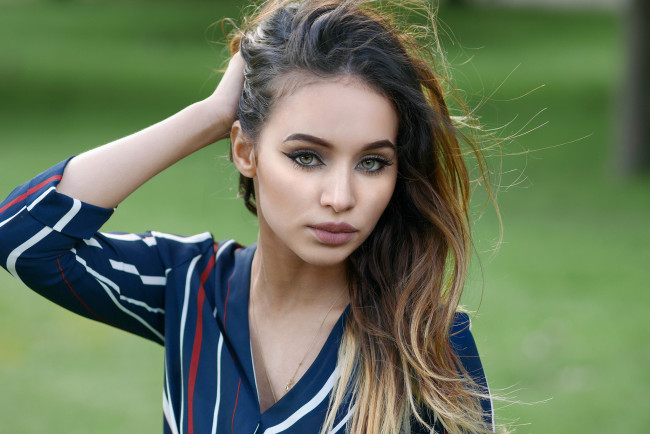 Обои картинки фото девушки, -unsort , лица,  портреты, взгляд, лицо