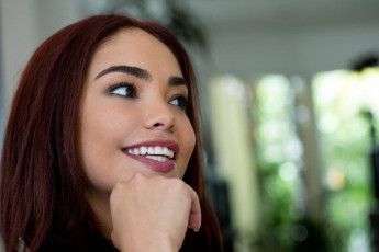 Картинка selena+santana девушки selena santana портрет лицо девушка модель латино брюнетка красотка поза взгляд макияж стройная актриса смуглая флирт