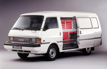 Картинка автомобили mazda