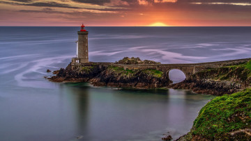 Картинка petit+minou+lighthouse brittany france природа маяки petit minou lighthouse