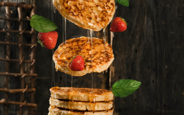 Картинка еда блины +оладьи оладьи клубника мята