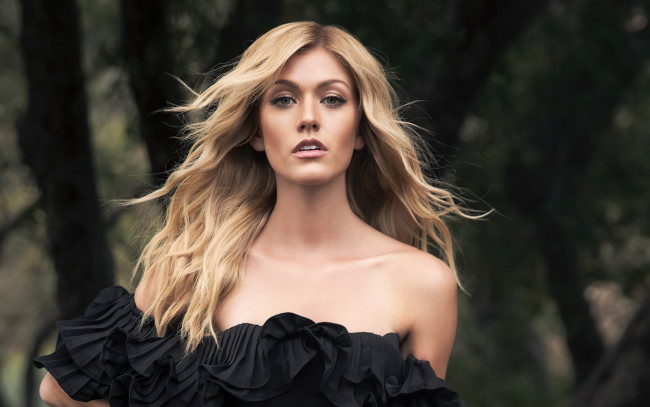 Обои картинки фото девушки, katherine mcnamara, черное, платье