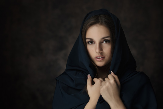 Обои картинки фото девушки, яна цветкова, женщины, модель, брюнетка, вуали, яна, цветкова, розовая, помада, открытый, рот, 500px, смотрит, на, зрителя