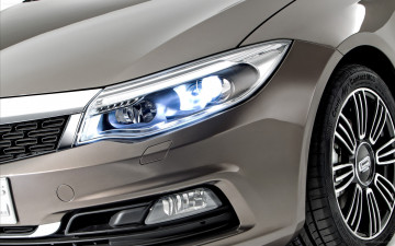 Картинка qoros+march автомобили фрагменты+автомобиля серебристый фара