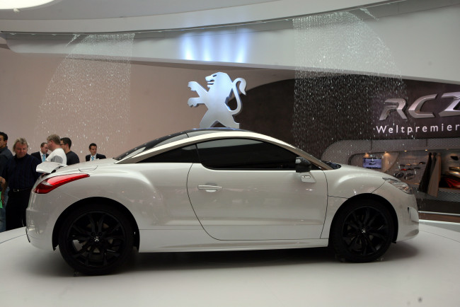 Обои картинки фото автомобили, выставки и уличные фото, peugeot