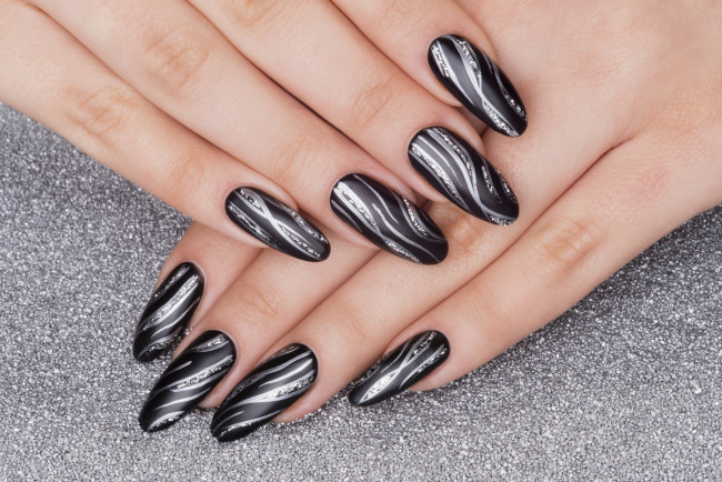 Обои картинки фото разное, руки, маникюр