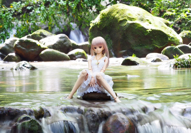 Обои картинки фото разное, игрушки, вода, кукла