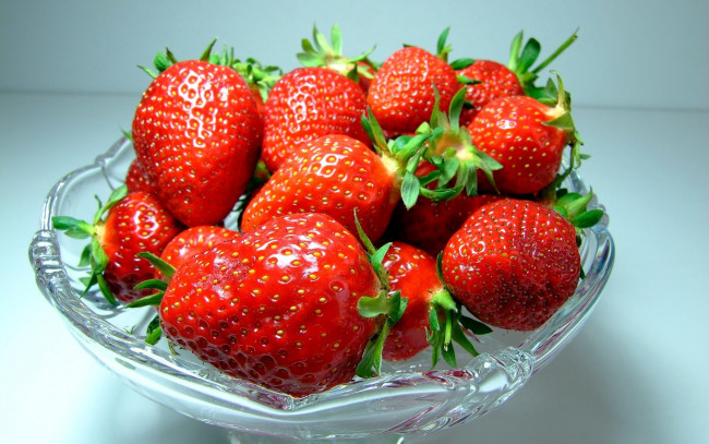 Обои картинки фото еда, клубника,  земляника, ягоды