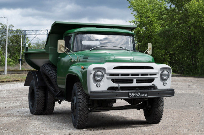 Обои картинки фото зил, автомобили, зил грузовики, зил-, 130, ммз-, 555, автомобиль, самосвал, зелёный