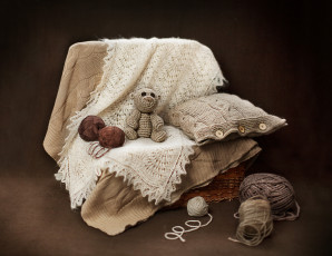 Картинка разное ремесла поделки рукоделие шкатулка нитки пряжа игрушка медвежонок мулине паутинка подушечка пуговицы