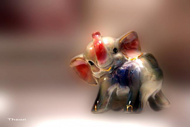 Обои картинки фото разное, сувениры, слоненок