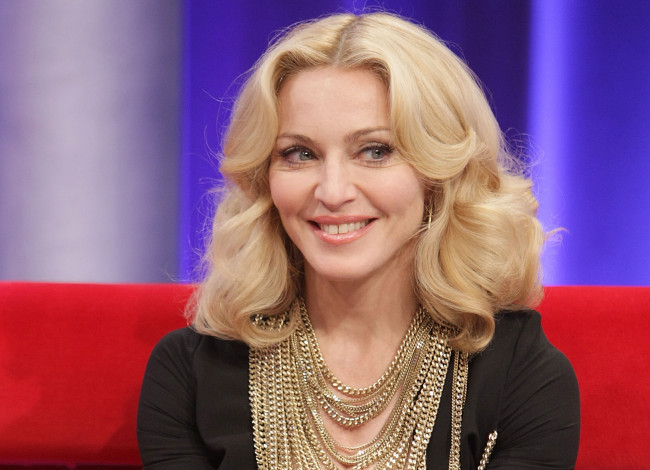 Обои картинки фото madonna, музыка, писательница, танцовщица, актриса, сша, режиссёр, композитор, продюсер, певица, музыкант, поэт