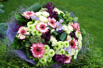 Картинка цветы букеты +композиции гиацинты фрезия розы хризантемы герберы