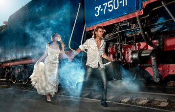 Картинка разное мужчина+женщина девушка парень поезд бег