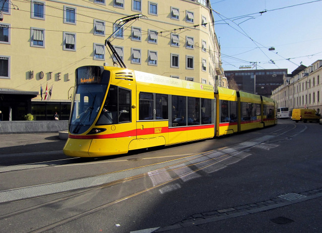 Обои картинки фото техника, трамваи, рельсы, улица, город, трамвай