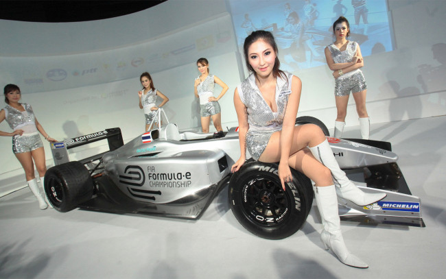 Обои картинки фото автомобили, авто с девушками, formula