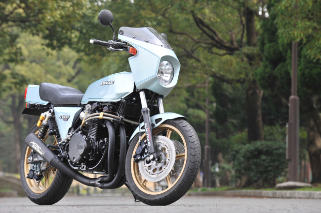 Обои картинки фото мотоциклы, kawasaki, silver