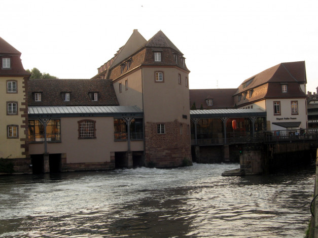 Обои картинки фото города, страсбург , франция, река, дома